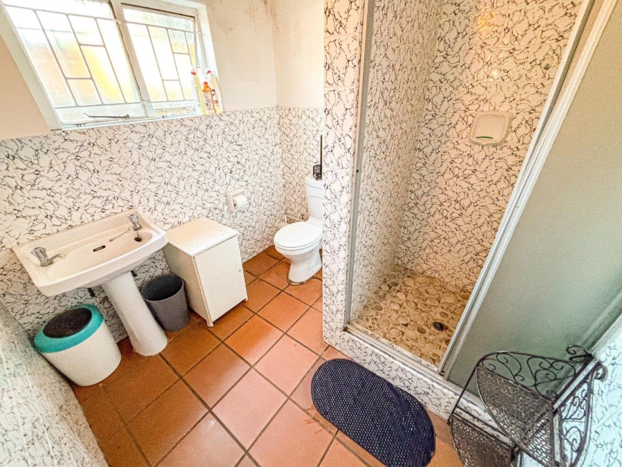 7 Bedroom Property for Sale in Glenvista Gauteng