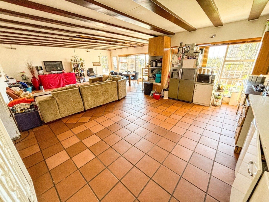 7 Bedroom Property for Sale in Glenvista Gauteng