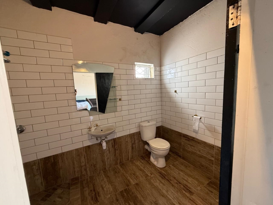 7 Bedroom Property for Sale in Glenvista Gauteng