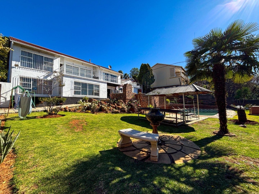 7 Bedroom Property for Sale in Glenvista Gauteng