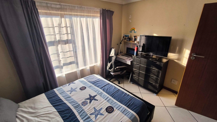 3 Bedroom Property for Sale in Meyersdal Gauteng