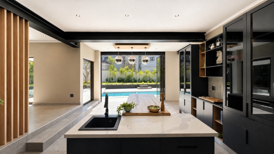 5 Bedroom Property for Sale in Midstream Estate Gauteng