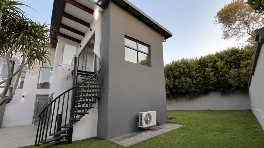 5 Bedroom Property for Sale in Midstream Estate Gauteng