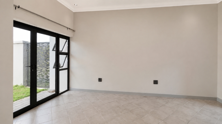 5 Bedroom Property for Sale in Midstream Estate Gauteng