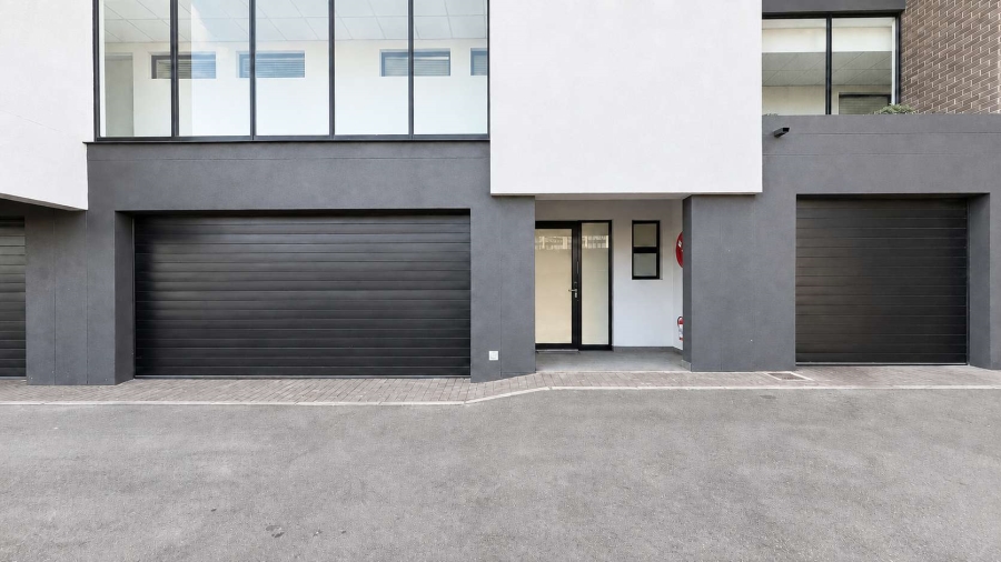 To Let 3 Bedroom Property for Rent in Midstream Estate Gauteng