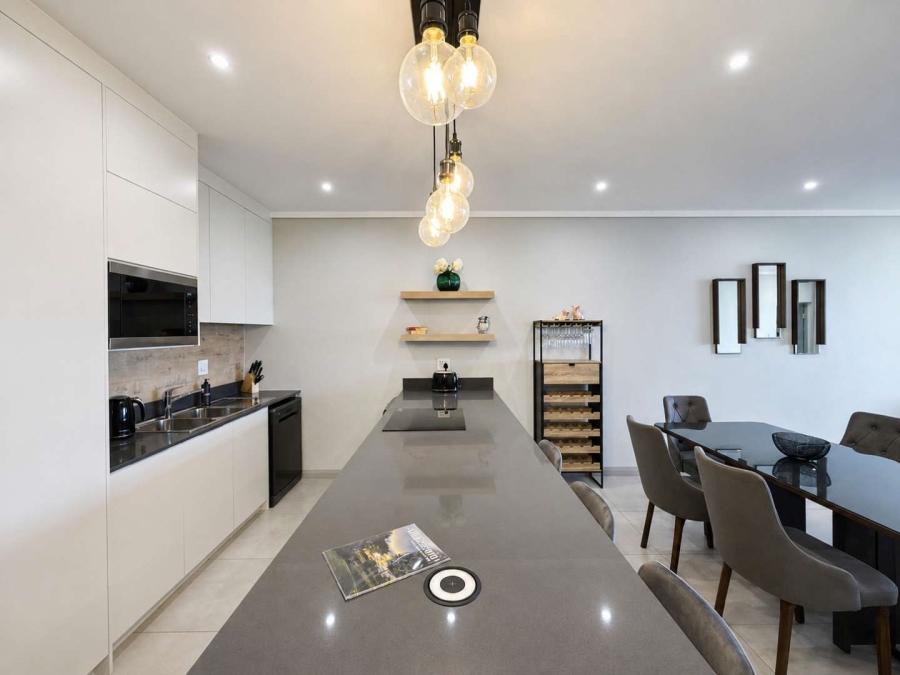 To Let 2 Bedroom Property for Rent in Midstream Estate Gauteng