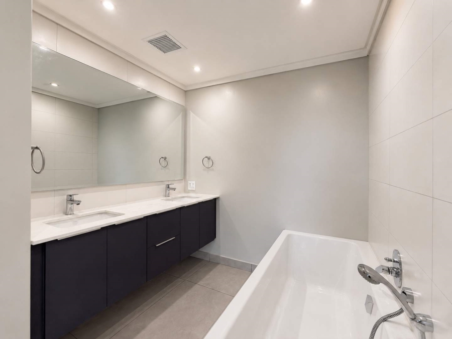 To Let 3 Bedroom Property for Rent in Midstream Estate Gauteng