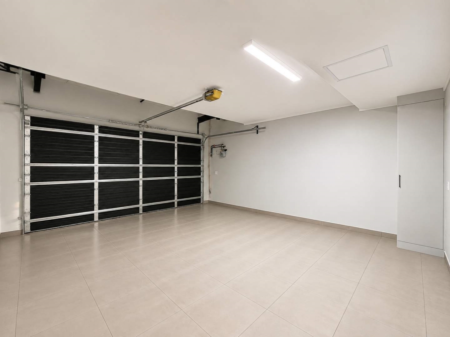 To Let 3 Bedroom Property for Rent in Midstream Estate Gauteng