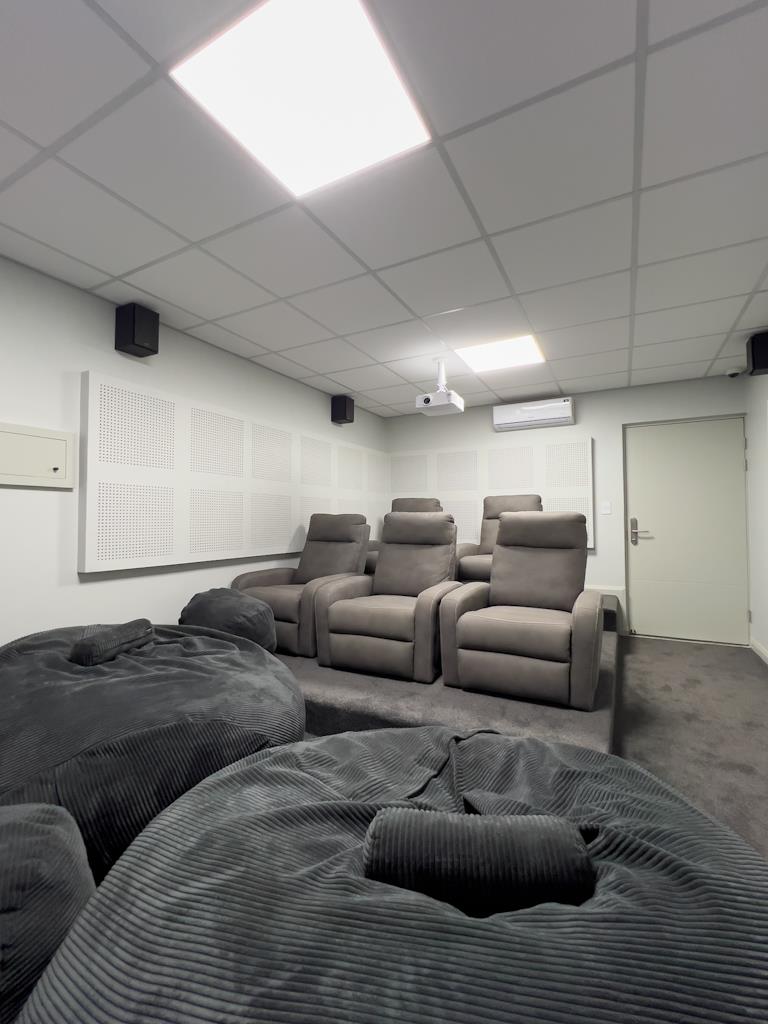To Let 3 Bedroom Property for Rent in Midstream Estate Gauteng