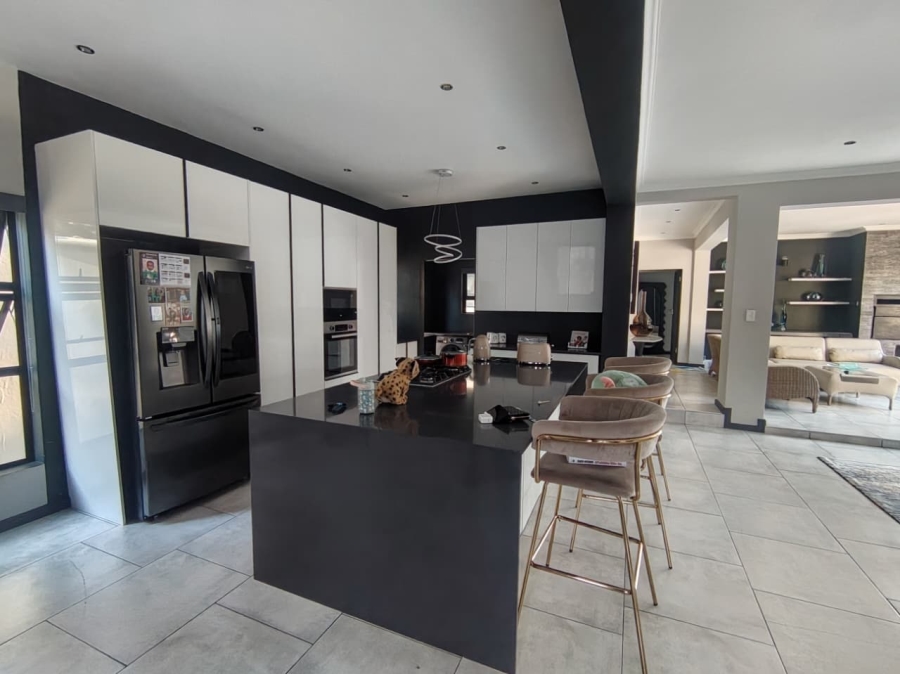 4 Bedroom Property for Sale in Bryanston East Gauteng