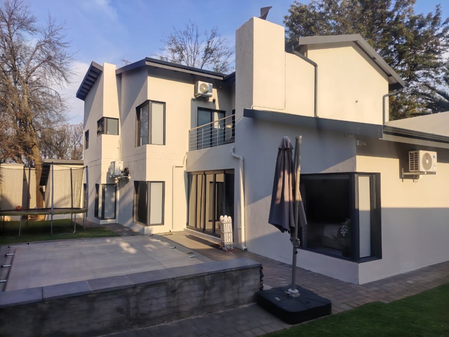 4 Bedroom Property for Sale in Bryanston East Gauteng