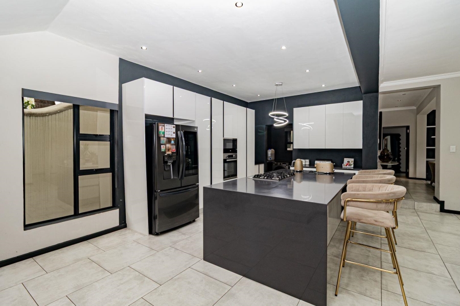 4 Bedroom Property for Sale in Bryanston East Gauteng