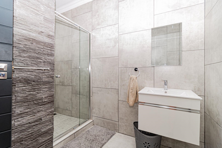 4 Bedroom Property for Sale in Bryanston East Gauteng