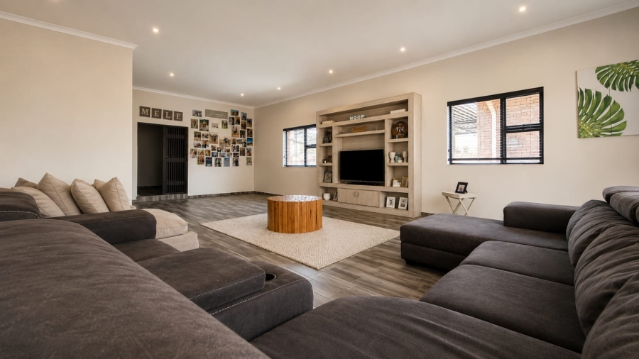 4 Bedroom Property for Sale in Florentia Gauteng