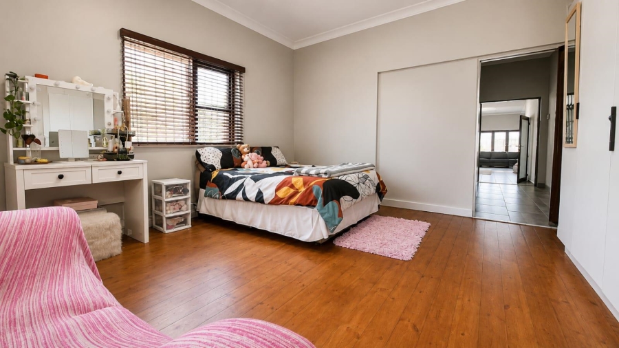 4 Bedroom Property for Sale in Florentia Gauteng