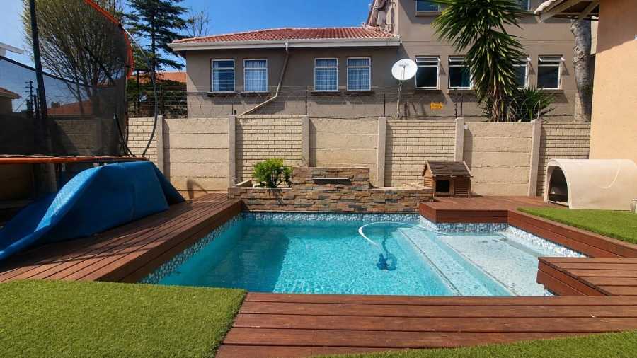 4 Bedroom Property for Sale in Florentia Gauteng