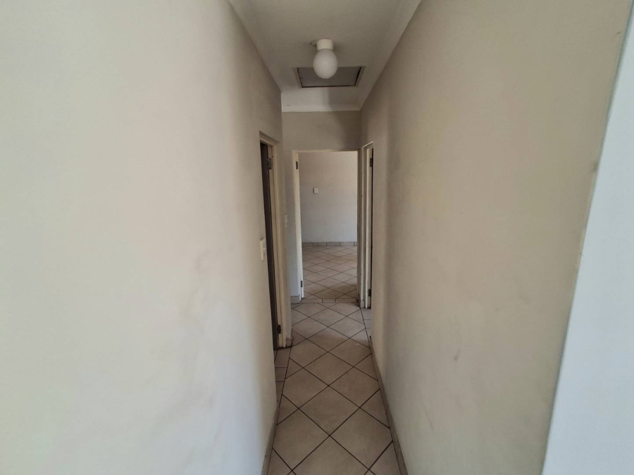 To Let 3 Bedroom Property for Rent in Kirkney Gauteng