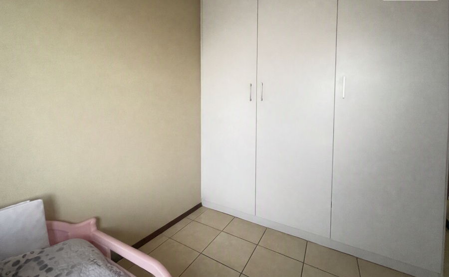 2 Bedroom Property for Sale in Honeypark Gauteng