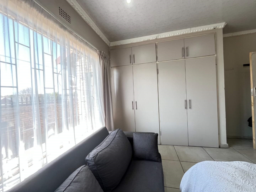 To Let 2 Bedroom Property for Rent in Krugersdorp Gauteng
