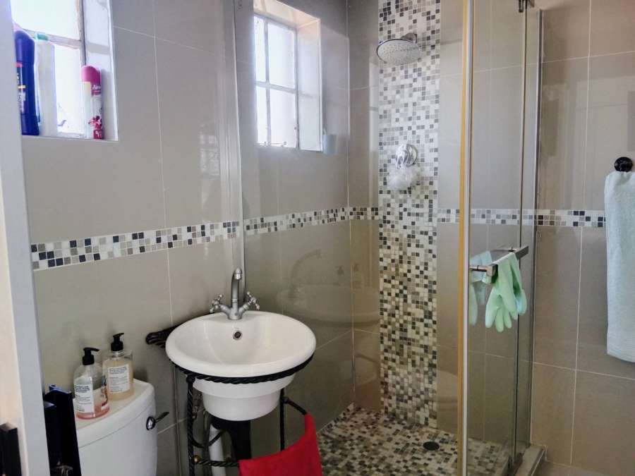 To Let 3 Bedroom Property for Rent in Lyndhurst Gauteng