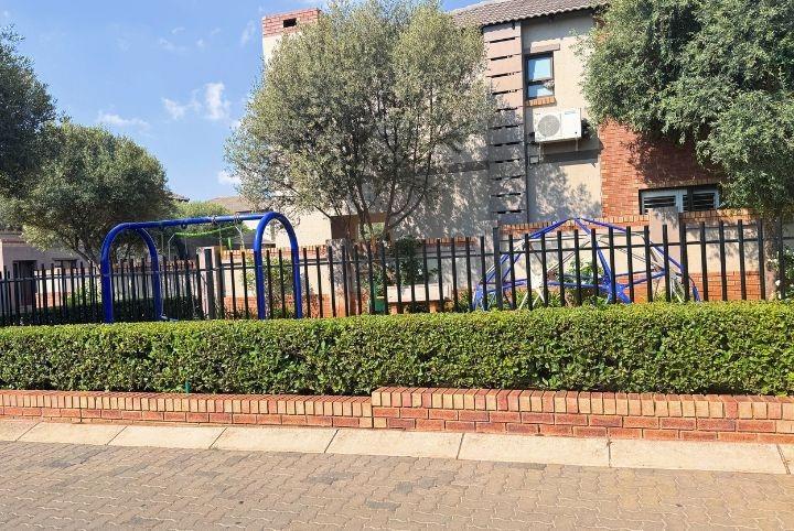 To Let 3 Bedroom Property for Rent in Montana Gauteng