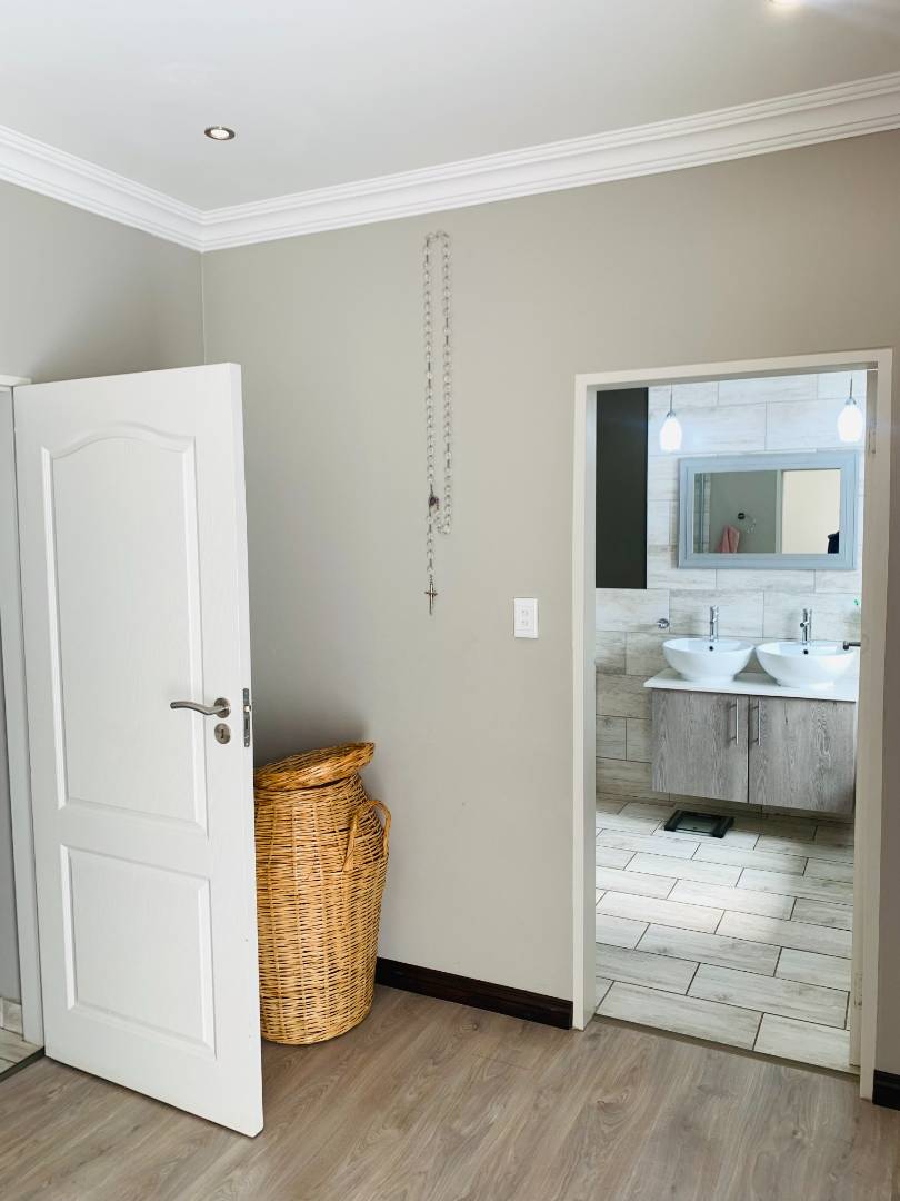 To Let 3 Bedroom Property for Rent in Montana Gauteng