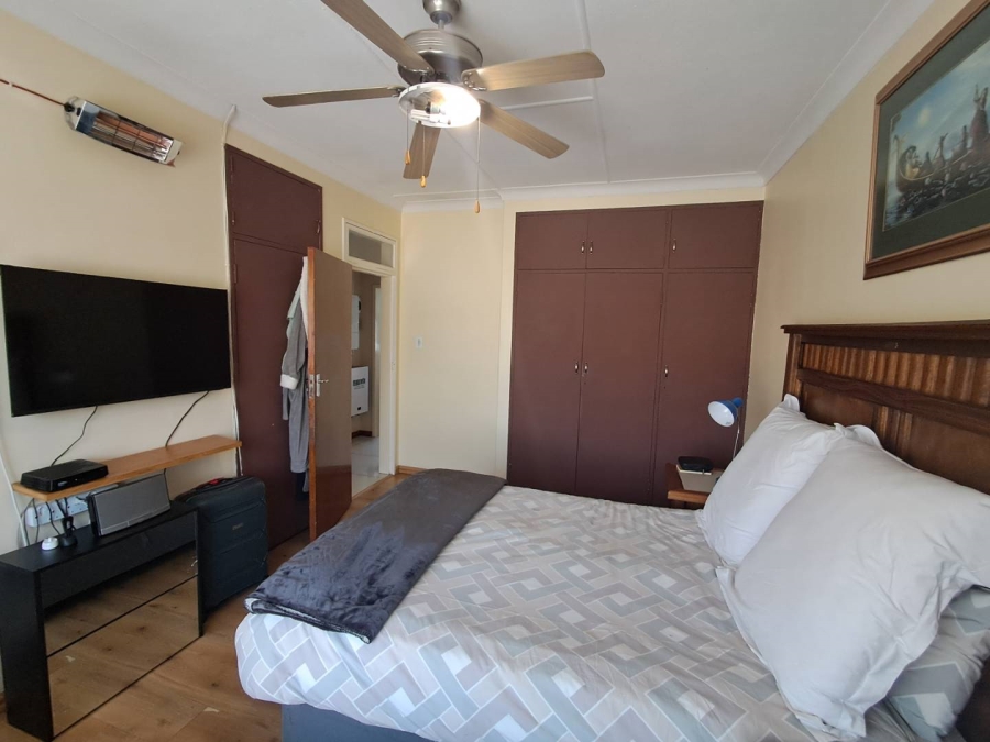 4 Bedroom Property for Sale in Mondeor Gauteng