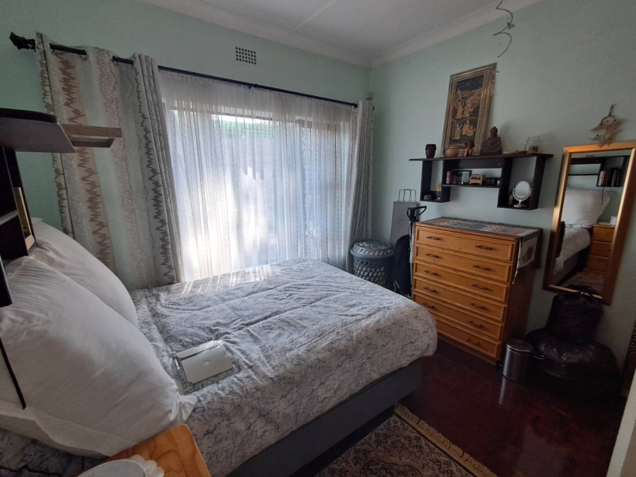 4 Bedroom Property for Sale in Mondeor Gauteng