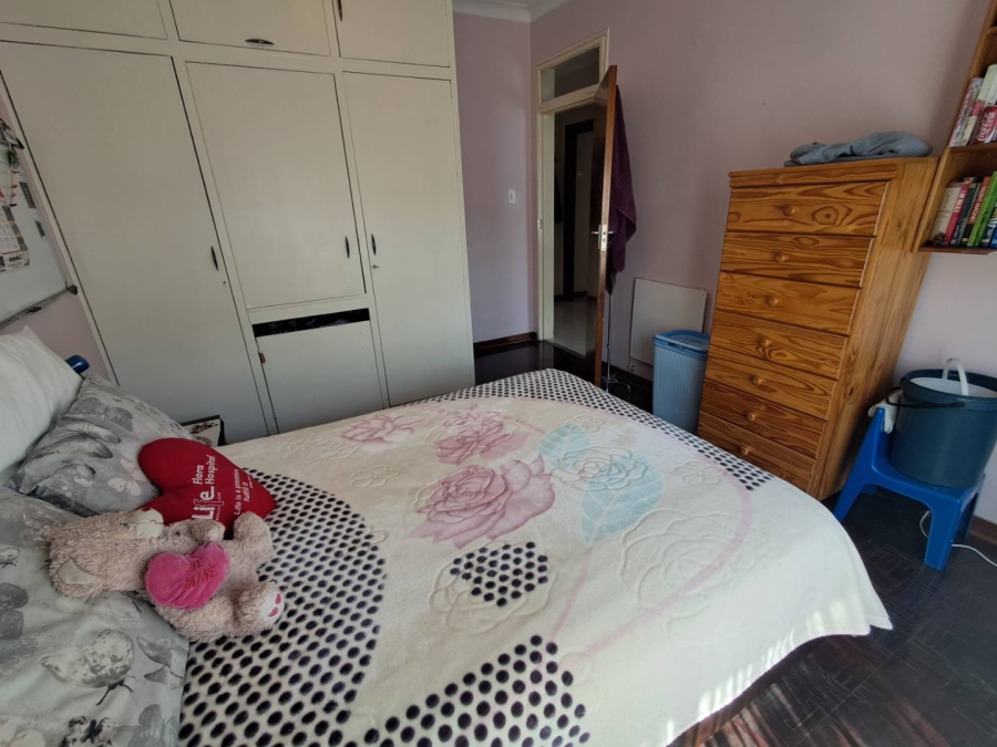 4 Bedroom Property for Sale in Mondeor Gauteng