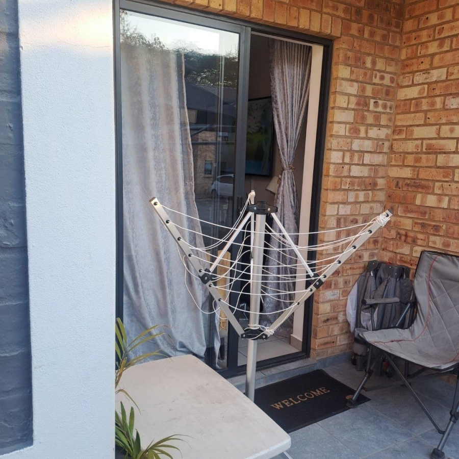 2 Bedroom Property for Sale in Theresa Park Gauteng