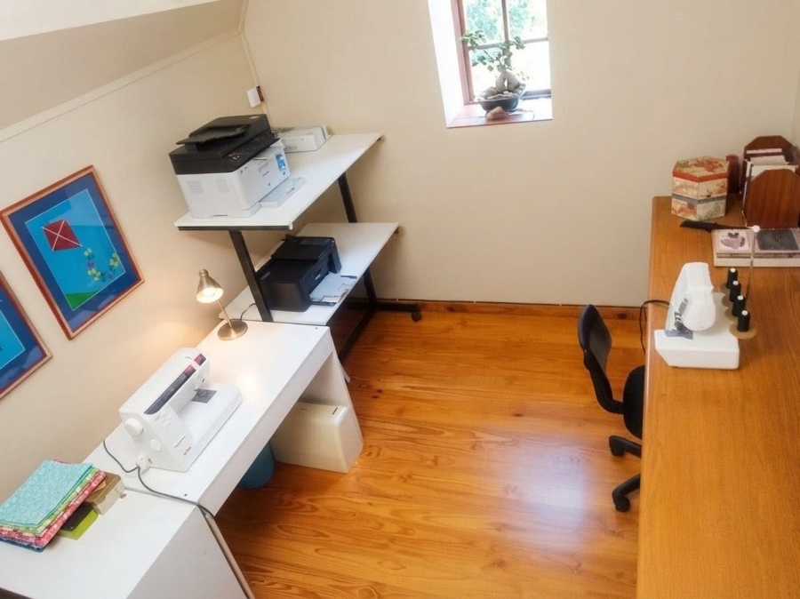 4 Bedroom Property for Sale in Ninapark Gauteng