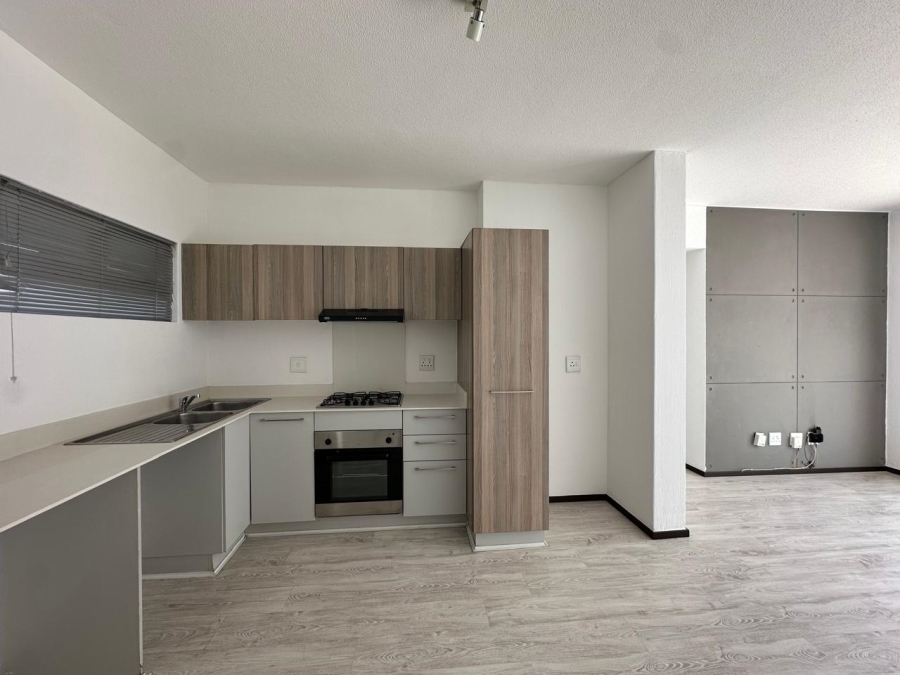 To Let 2 Bedroom Property for Rent in Broadacres Gauteng