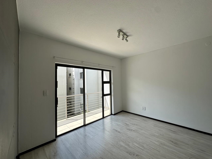 To Let 2 Bedroom Property for Rent in Broadacres Gauteng