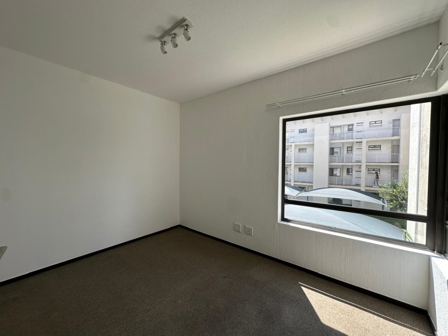 To Let 2 Bedroom Property for Rent in Broadacres Gauteng