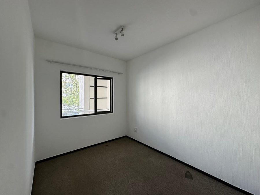 To Let 2 Bedroom Property for Rent in Broadacres Gauteng