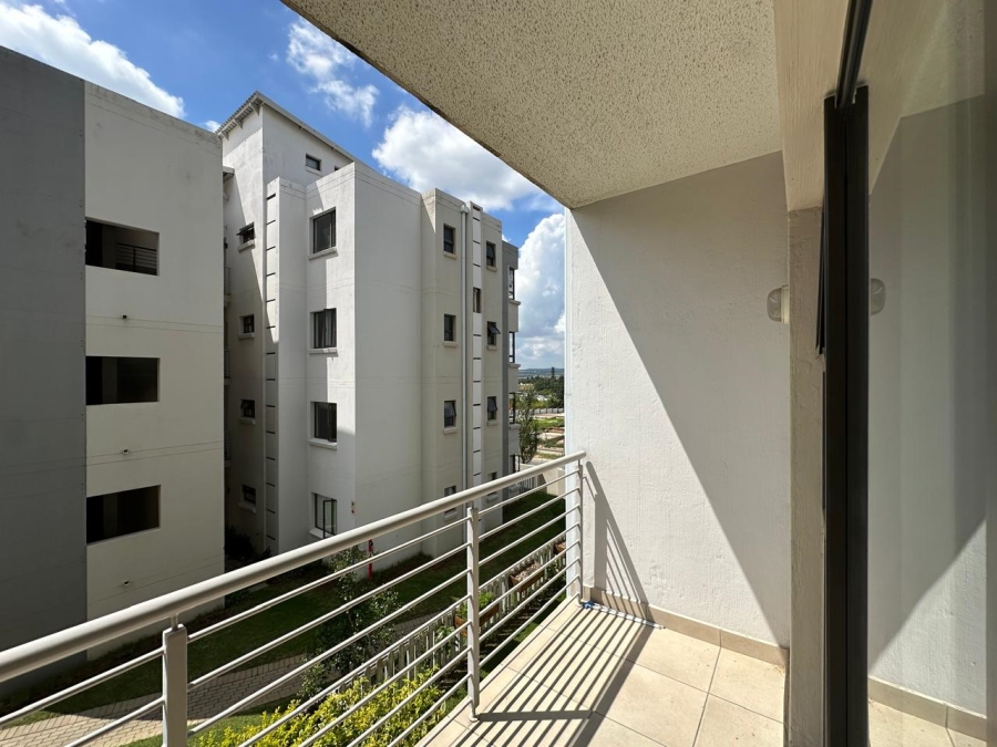 To Let 2 Bedroom Property for Rent in Broadacres Gauteng