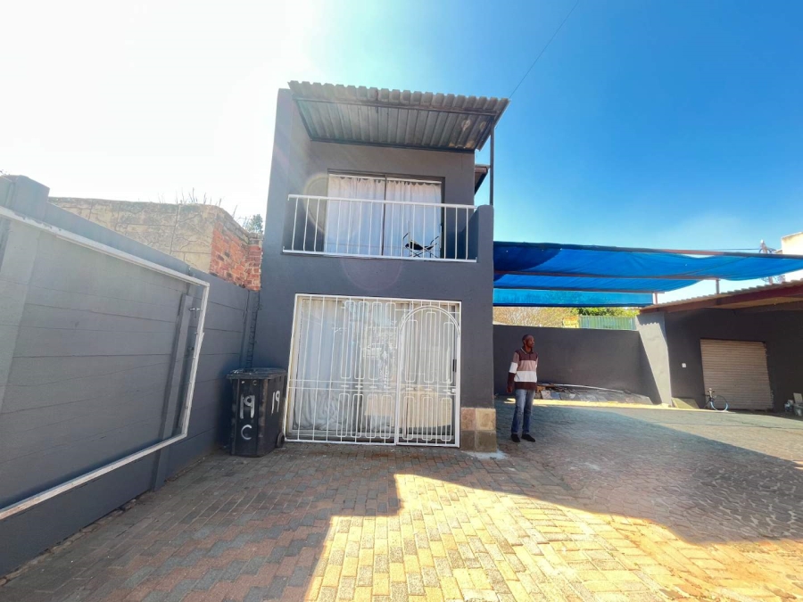 4 Bedroom Property for Sale in Roodepoort Gauteng