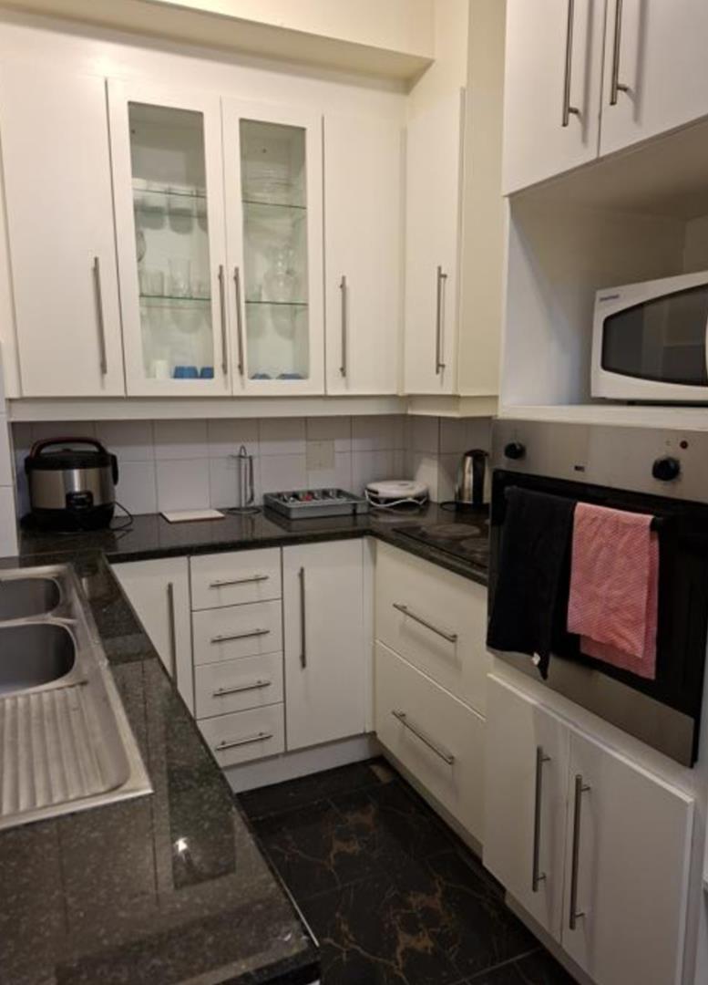 To Let 1 Bedroom Property for Rent in Illovo Gauteng