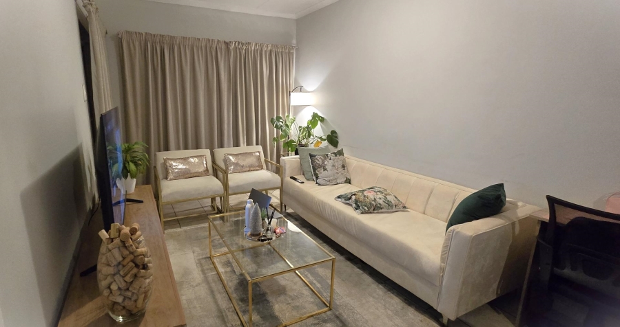 1 Bedroom Property for Sale in Kosmosdal Gauteng