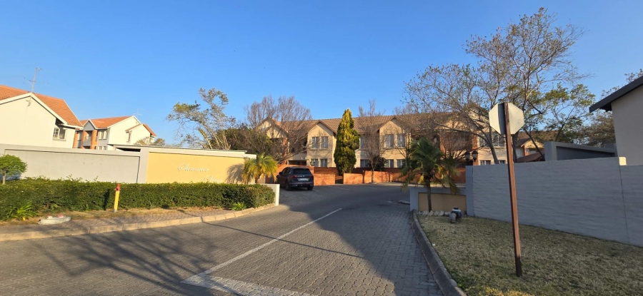 1 Bedroom Property for Sale in Kosmosdal Gauteng