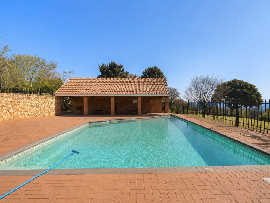 2 Bedroom Property for Sale in La Montagne Gauteng