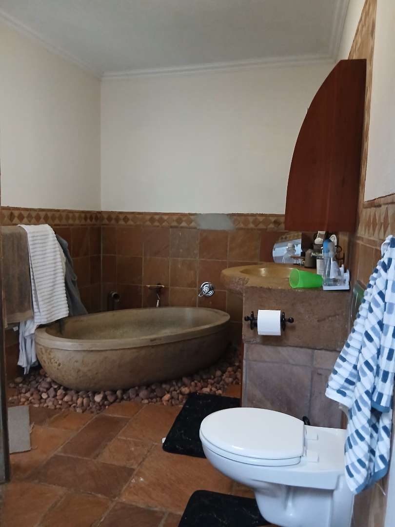 7 Bedroom Property for Sale in Helderkruin Gauteng
