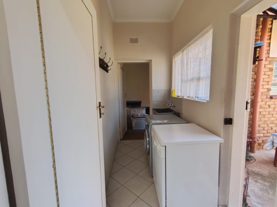 To Let 3 Bedroom Property for Rent in Terenure Gauteng