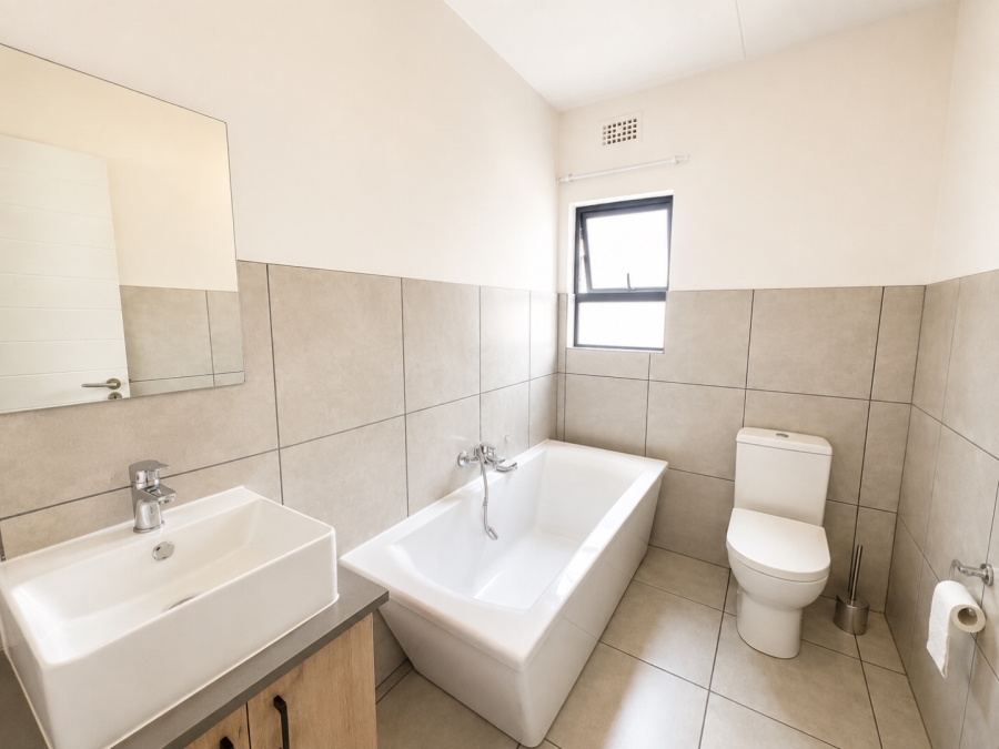 To Let 3 Bedroom Property for Rent in Diepkloof Gauteng