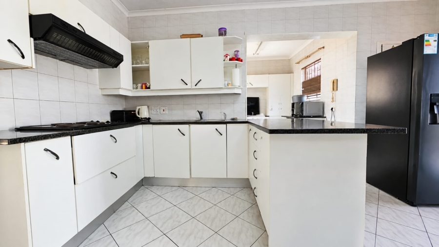 4 Bedroom Property for Sale in Bruma Gauteng