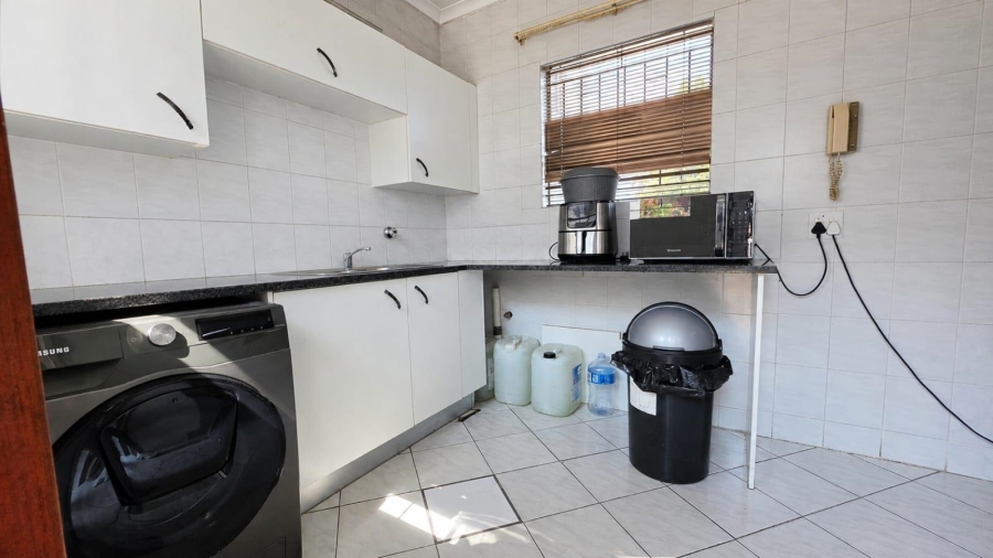 4 Bedroom Property for Sale in Bruma Gauteng