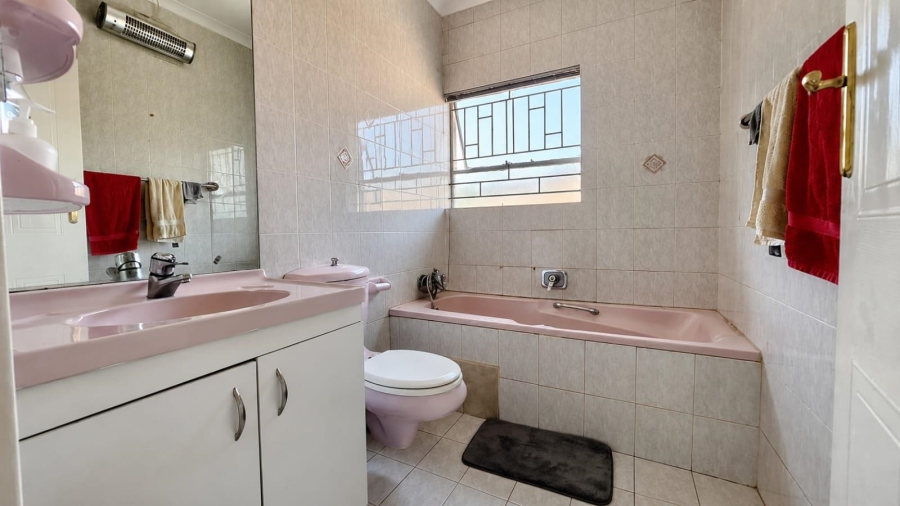 4 Bedroom Property for Sale in Bruma Gauteng