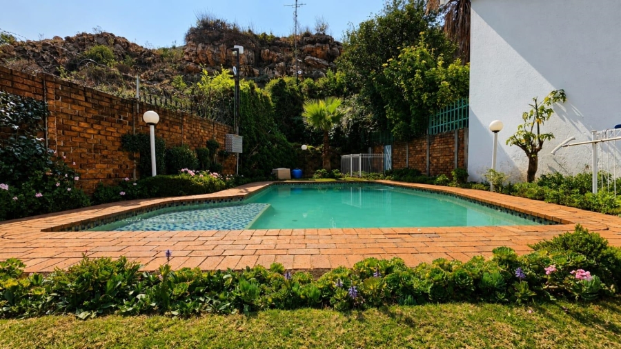 4 Bedroom Property for Sale in Bruma Gauteng