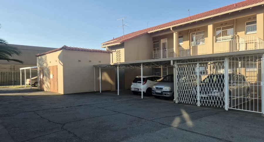 2 Bedroom Property for Sale in Brackenhurst Gauteng