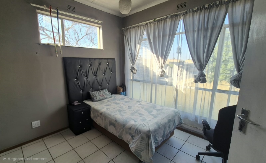 2 Bedroom Property for Sale in Brackenhurst Gauteng